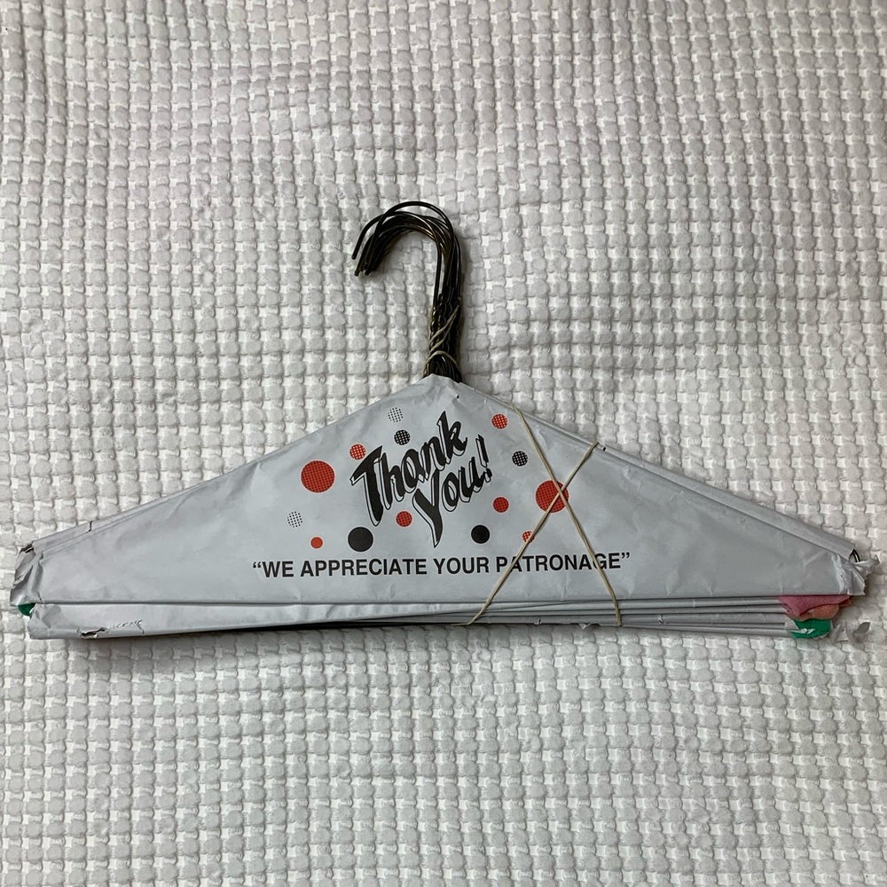 ‼️🛍3/$10🛍‼️10pc wire hangers